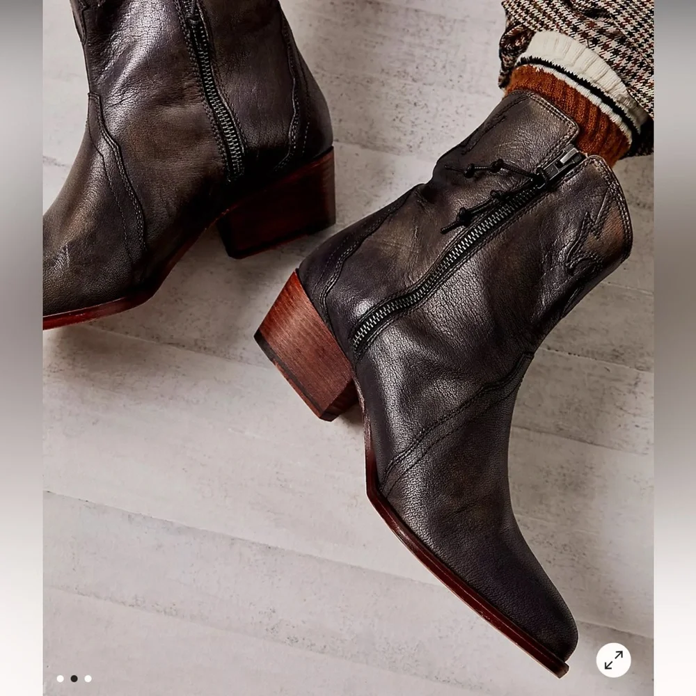 Free People Vintage Black leather cowboy Booties - Picture 2 of 11